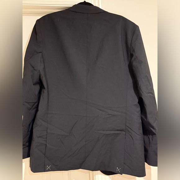 NWT Reiss Hope Two Button Notch Travel Suit Jacket in Black (44R) - Picture 4 of 8